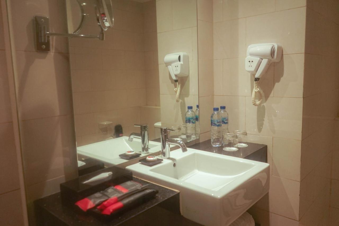The Premiere Hotel Pekanbaru Εξωτερικό φωτογραφία