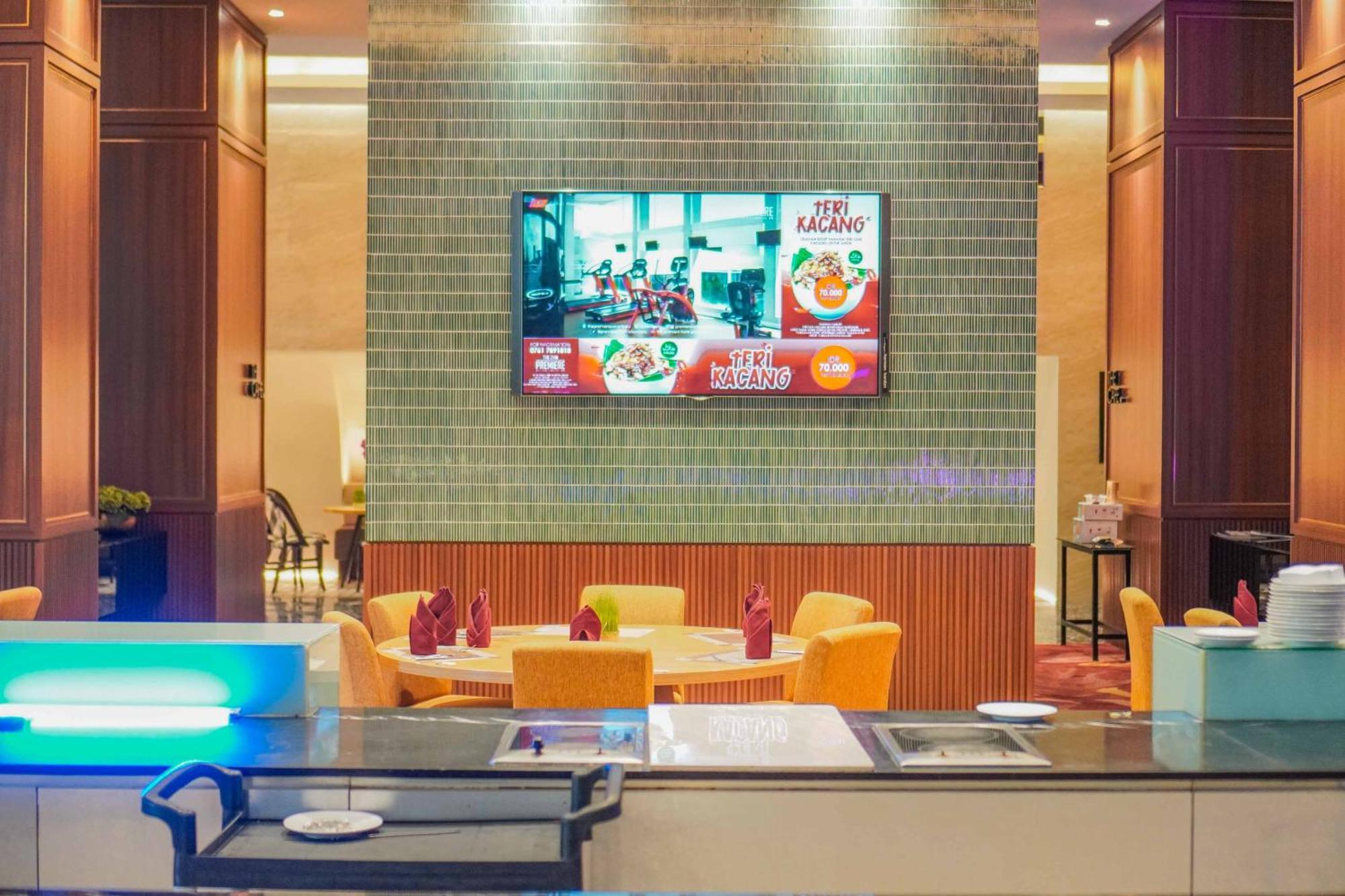 The Premiere Hotel Pekanbaru Εξωτερικό φωτογραφία