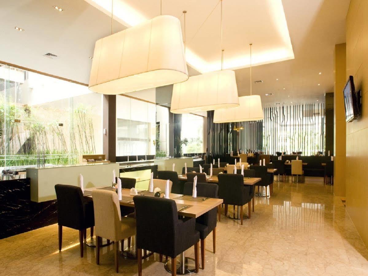 The Premiere Hotel Pekanbaru Εξωτερικό φωτογραφία